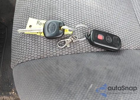 2006 Toyota Matrix Xr from USA, damaged, VIN 2T1KR32E66C623436